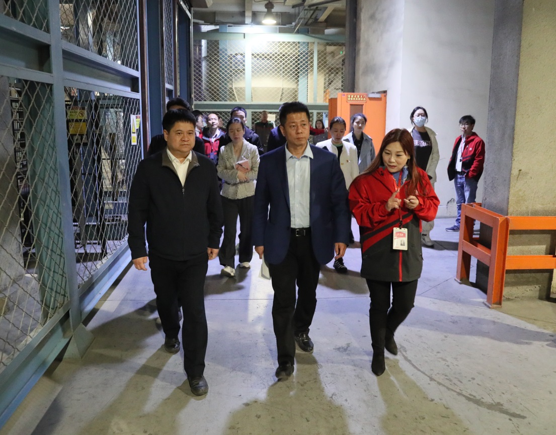 经开区工委副书记、组织人事部部长于淼一行莅临摩斯国际参观督导