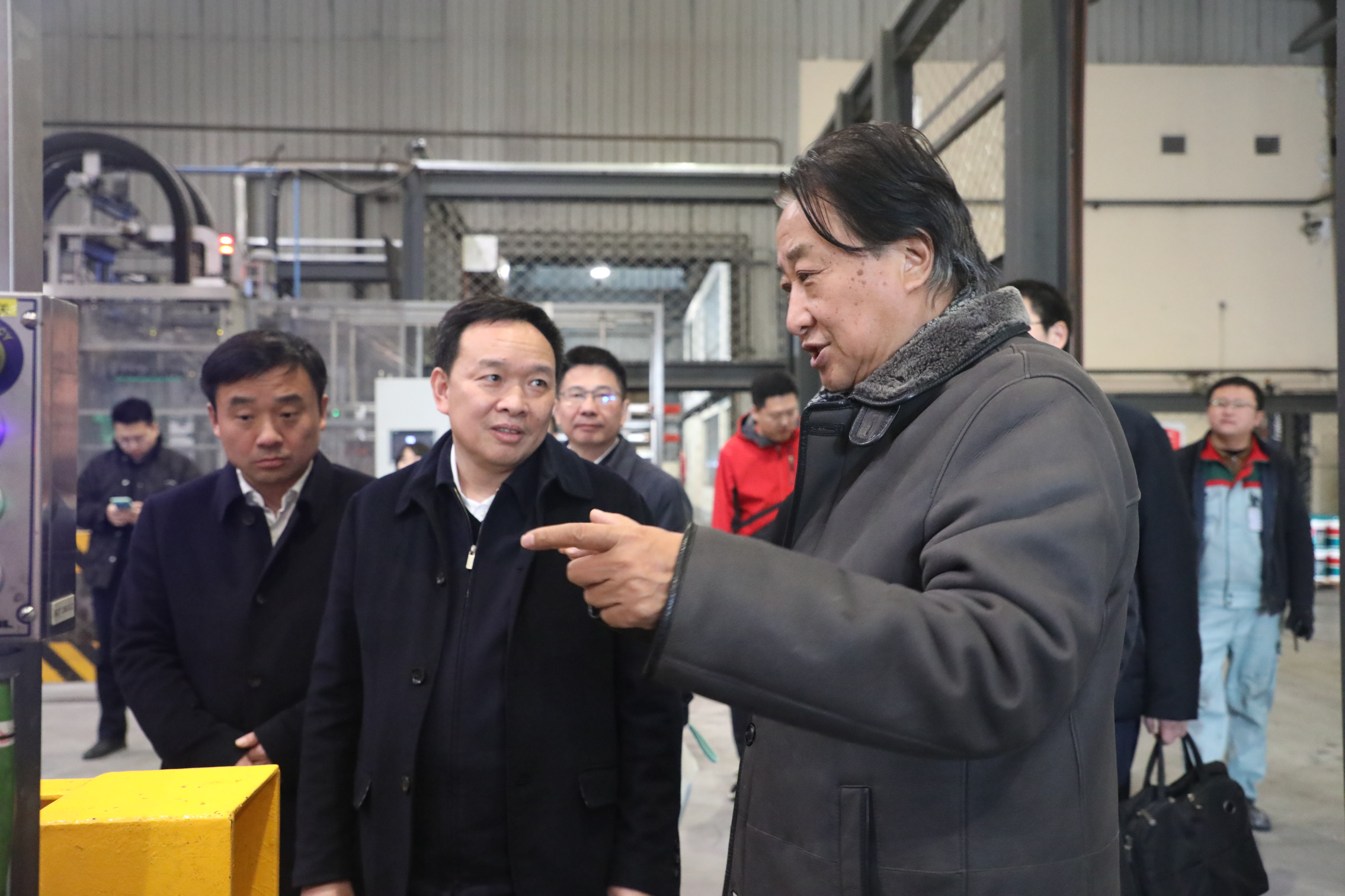 武汉市蔡甸区委书记余从斌一行莅临摩斯国际北京总部参观指导