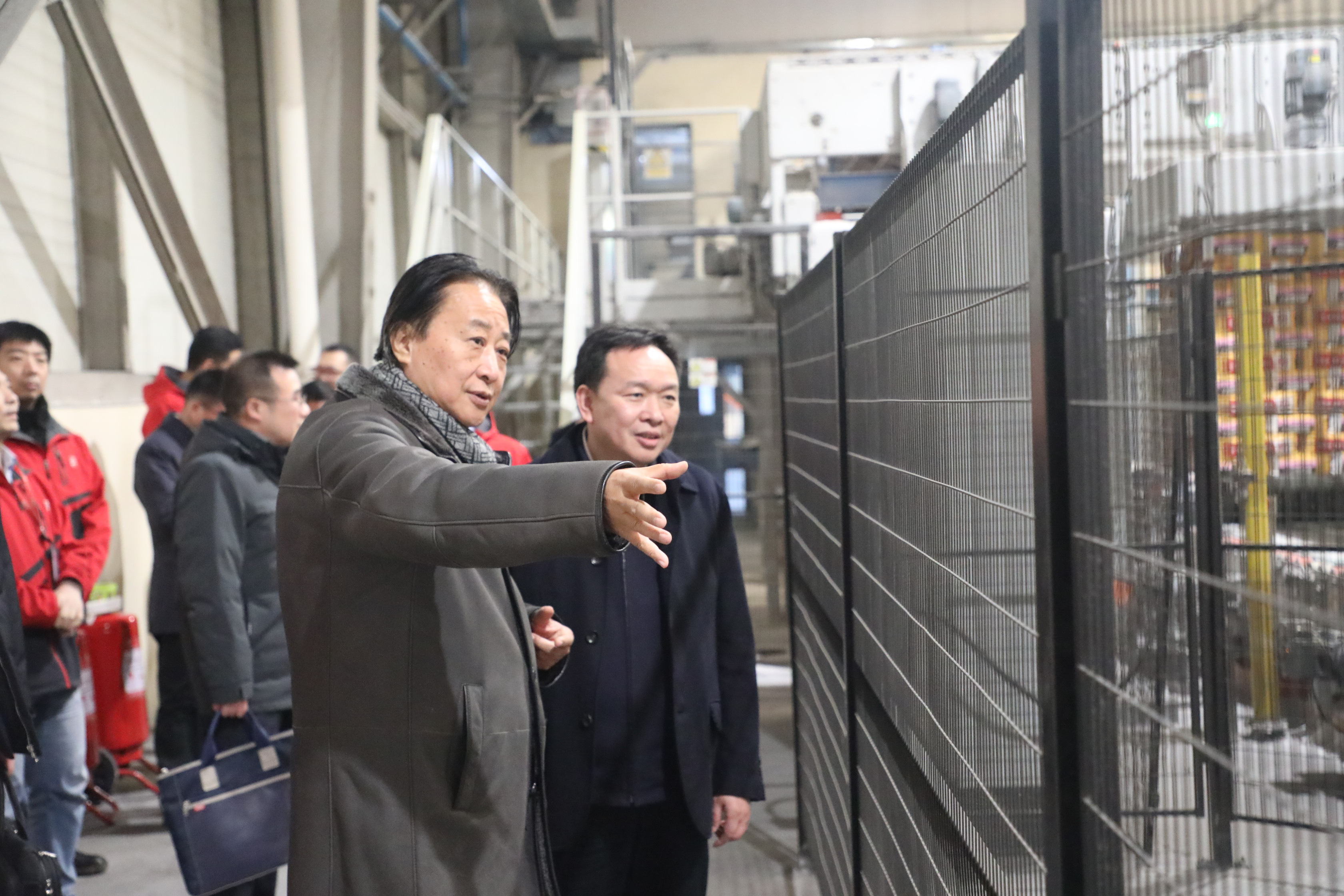武汉市蔡甸区委书记余从斌一行莅临摩斯国际北京总部参观指导